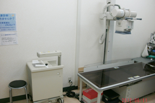 右：血液ガス分析装置　左：グリコヘモグロビン分析装置
